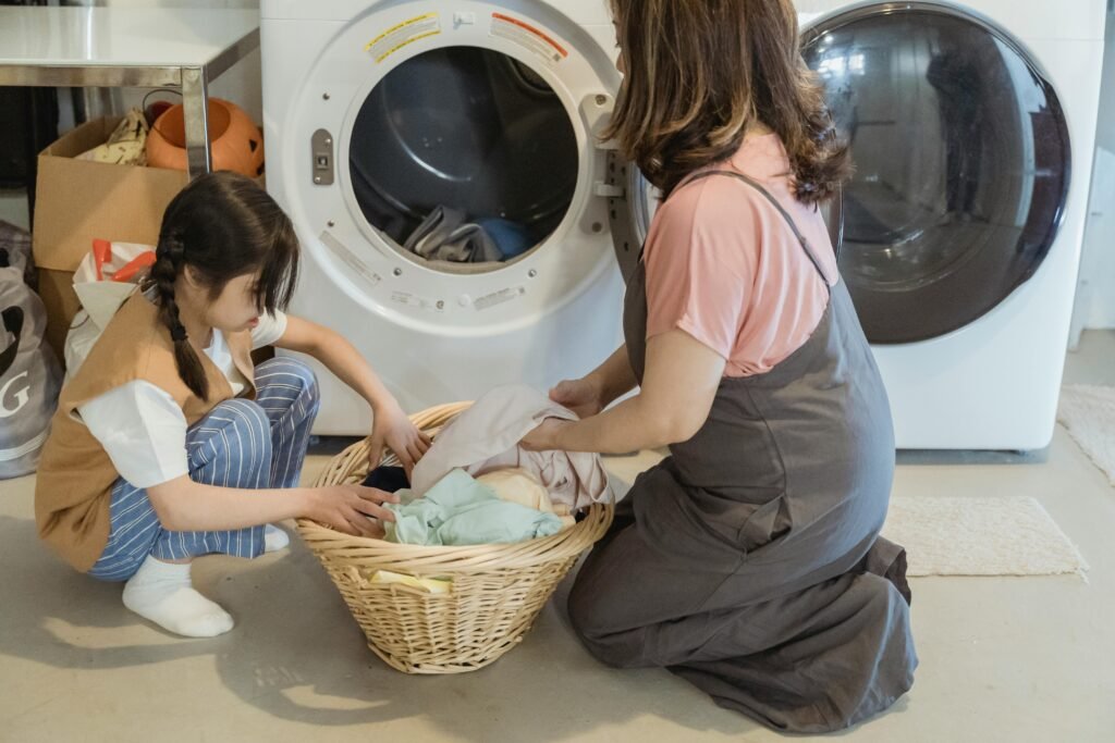 teaching money lessons for children through housework